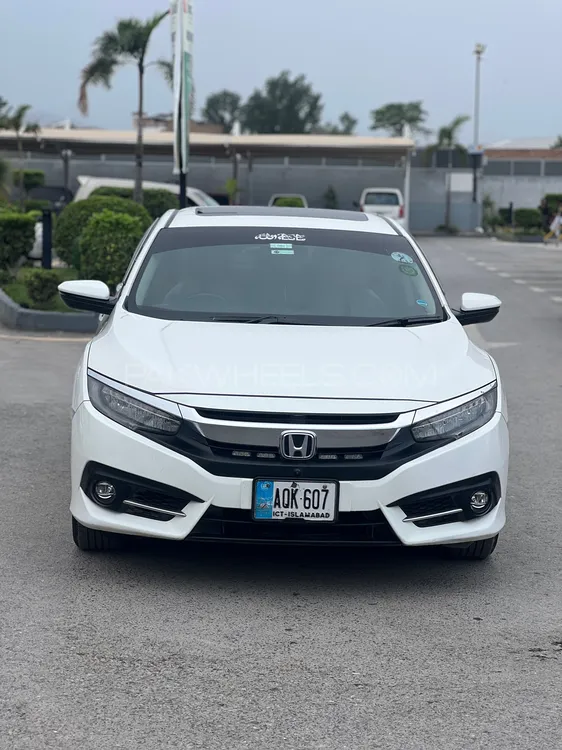 Honda Civic 2020 for Sale in Peshawar Image-1