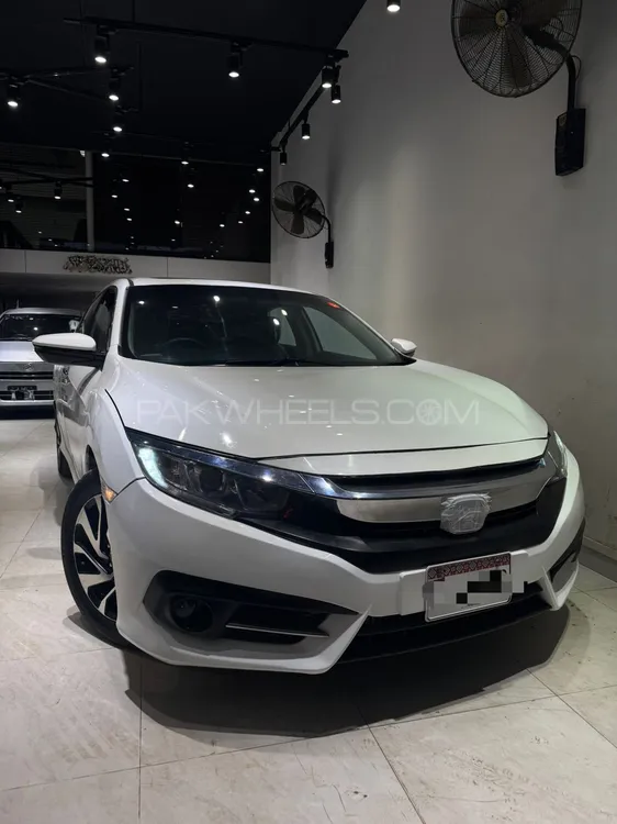Honda Civic 2018 for Sale in Karachi Image-1