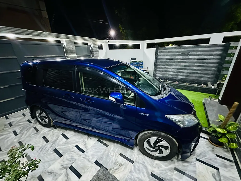 Honda Freed 2014 for Sale in Karachi Image-1