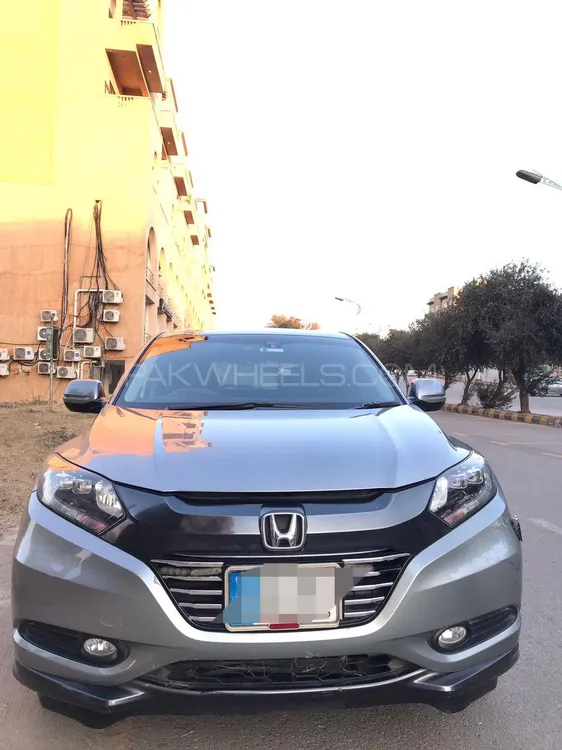 Honda Vezel 2016 for Sale in Rawalpindi Image-1