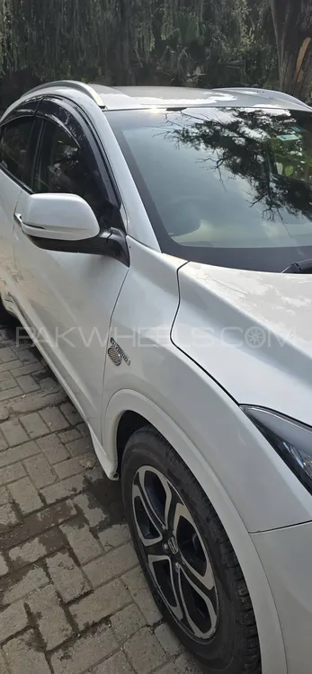 Honda Vezel 2016 for Sale in Islamabad Image-1