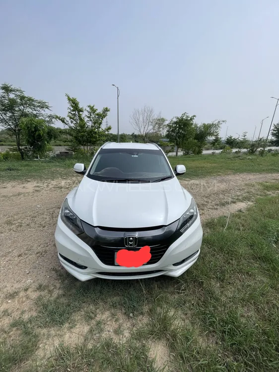 Honda Vezel 2016 for Sale in Islamabad Image-1