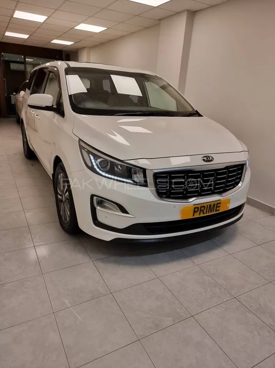 KIA Carnival 2020 for Sale in Karachi Image-1
