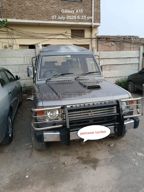 Mitsubishi Pajero 1988 for Sale in Peshawar Image-1