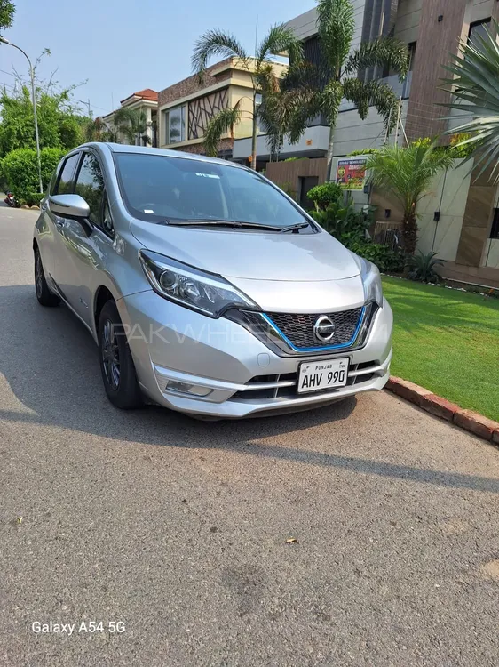 Nissan Note 2018 for Sale in Lahore Image-1