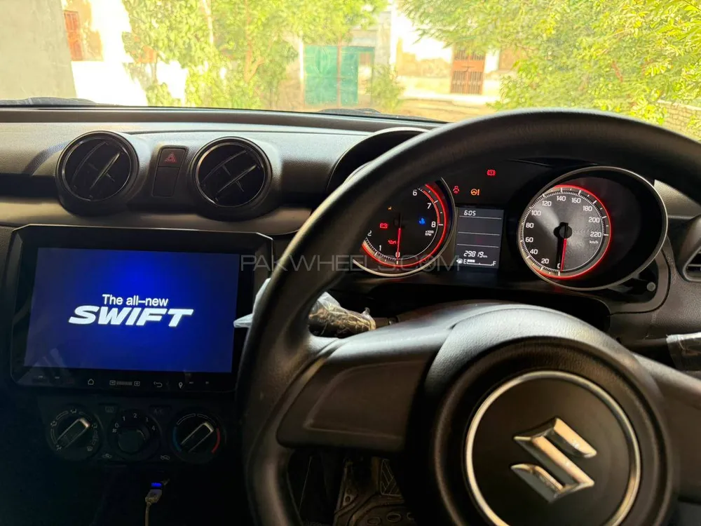Suzuki Swift 2023 for Sale in Hyderabad Image-1