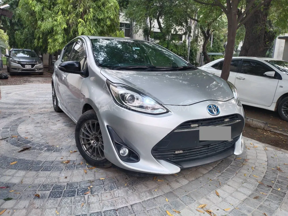 Toyota Aqua 2017 for Sale in Lahore Image-1