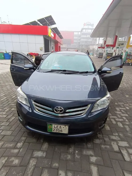 Toyota Corolla 2011 for Sale in Faisalabad Image-1