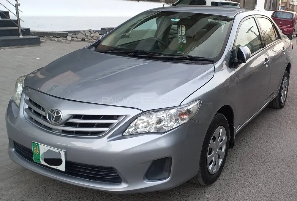 Toyota Corolla 2013 for Sale in Lahore Image-1