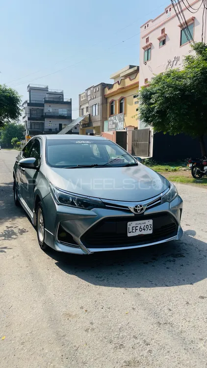 Toyota Corolla 2015 for Sale in Lahore Image-1