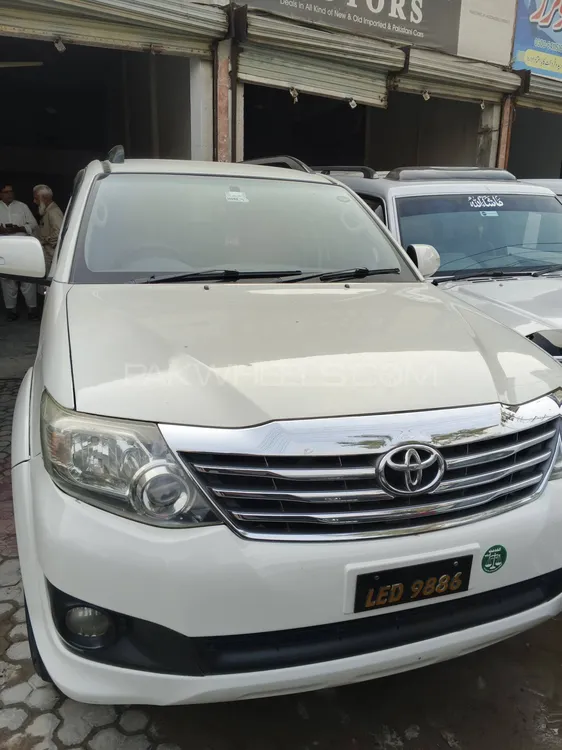Toyota Fortuner 2013 for Sale in Gujranwala Image-1