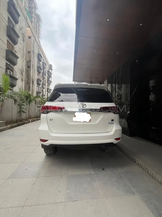 Toyota Fortuner 2021 for Sale in Karachi Image-1