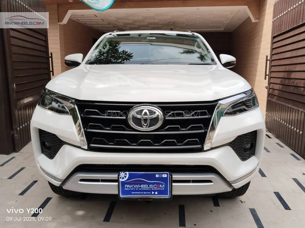 Toyota Fortuner 2022 for Sale in Lahore Image-1