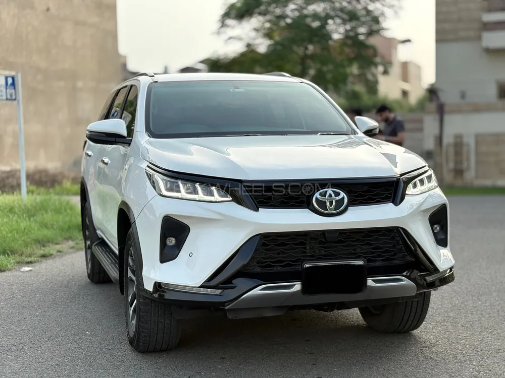 Toyota Fortuner 2022 for Sale in Lahore Image-1