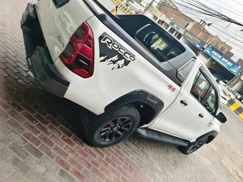 ٹویوٹا ہائیلکس 2022 for Sale in ملتان ٹویوٹا ہائیلکس 2022 for Sale in ملتان Image-5
