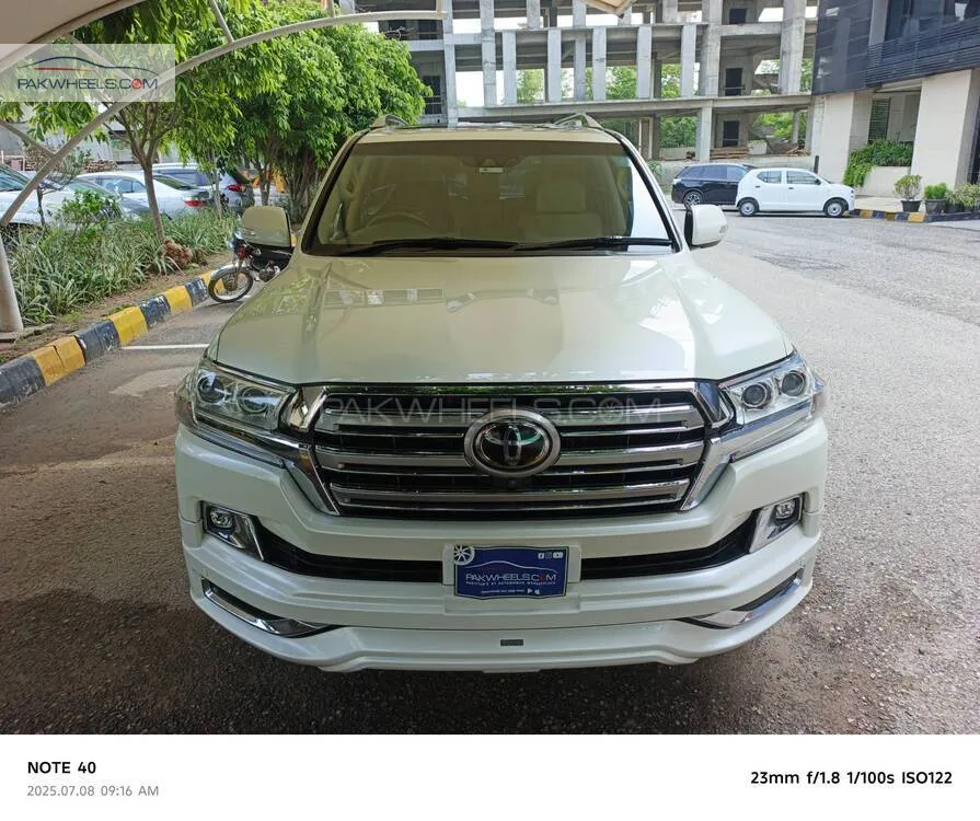 Toyota Land Cruiser 2015 for Sale in Islamabad Image-1