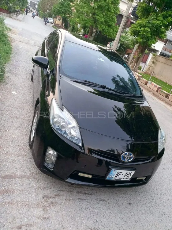 Toyota Prius 2010 for Sale in Islamabad Image-1