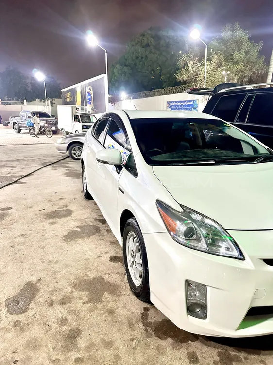 Toyota Prius 2010 for Sale in Karachi Image-1