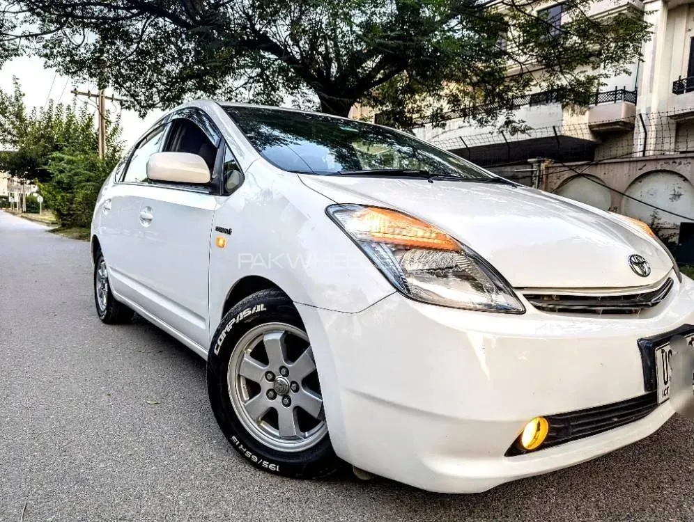 ٹویوٹا پریوس 2011 for Sale in اسلام آباد Image-1