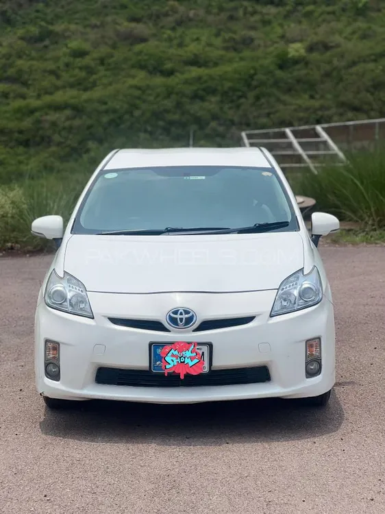 Toyota Prius 2011 for Sale in Islamabad Image-1