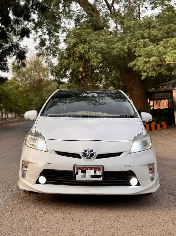Toyota Prius 2013 for Sale in Karachi Image-1