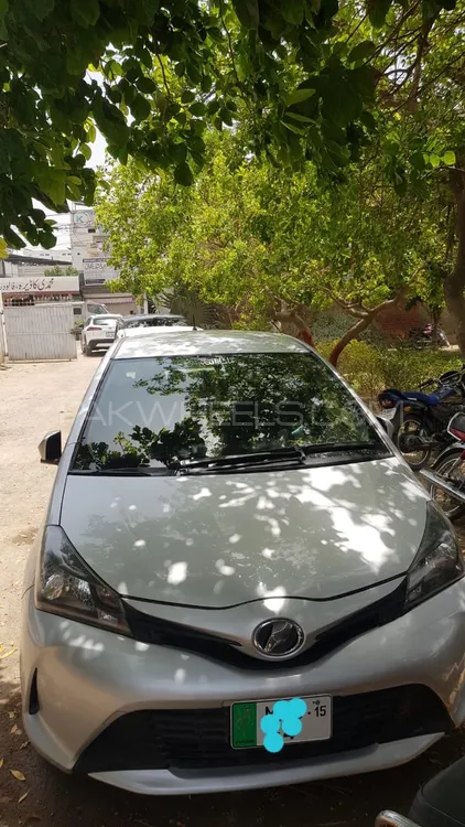 Toyota Vitz 2014 for Sale in D.G.Khan Image-1
