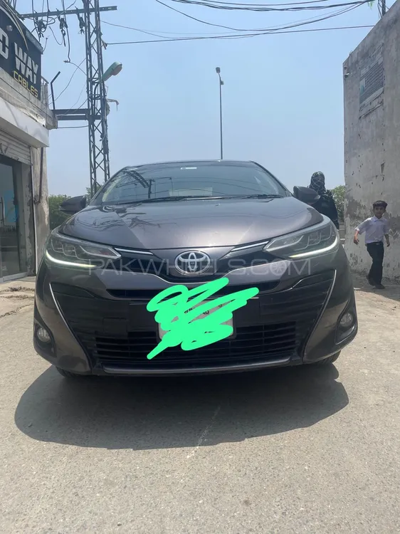 Toyota Yaris Sedan 2021 for Sale in Lahore Image-1