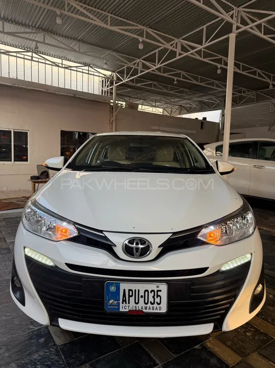 Toyota Yaris Sedan 2021 for Sale in Lahore Image-1