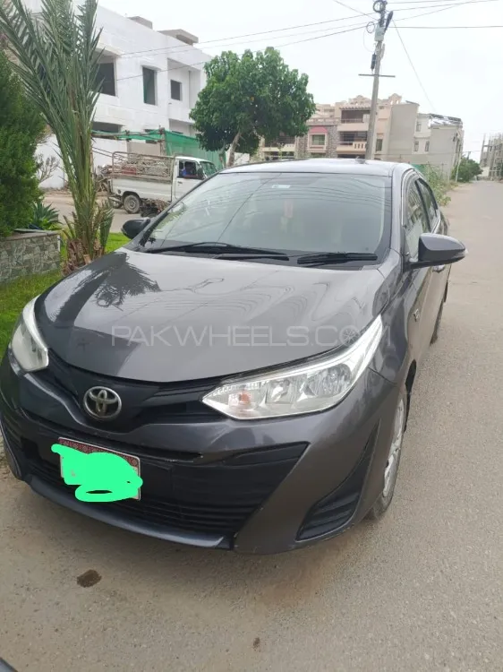 Toyota Yaris Sedan 2021 for Sale in Karachi Image-1