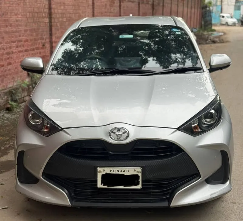 Toyota Yaris Hatchback 2020 for Sale in Lahore Image-1