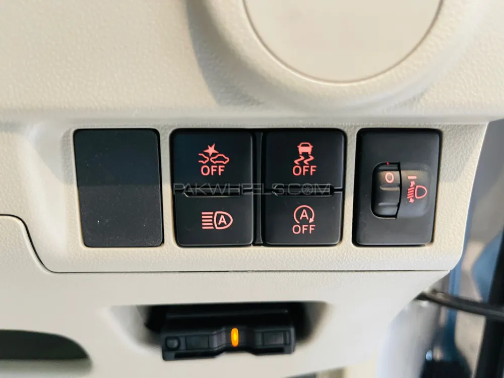 Daihatsu Move 2021 for Sale in Islamabad Daihatsu Move 2021 for Sale in Islamabad Image-12
