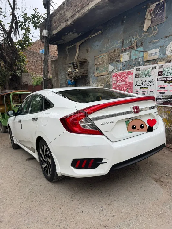 Honda Civic 2016 for Sale in Multan Image-1