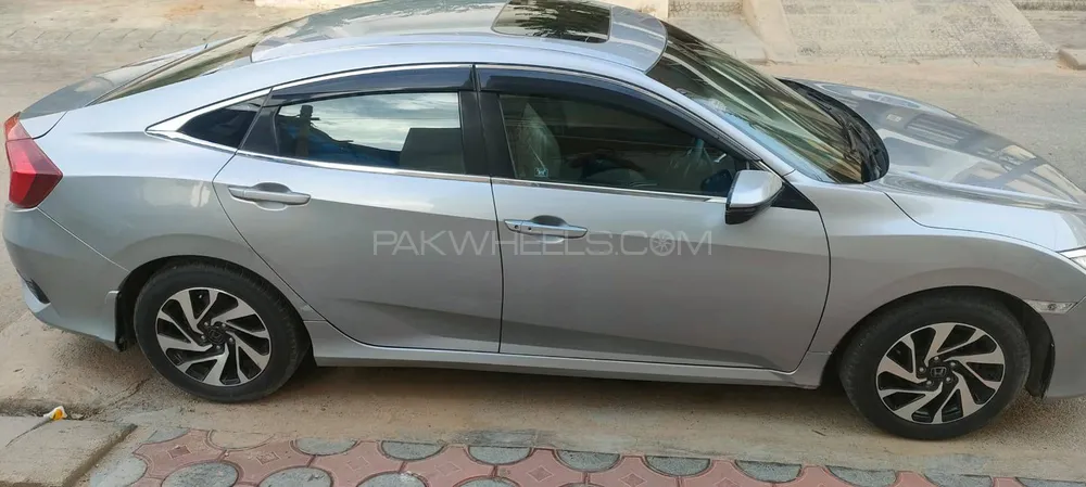 Honda Civic 2017 for Sale in Karachi Image-1