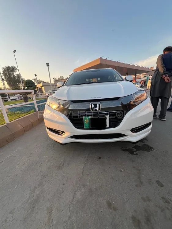 Honda Vezel 2016 for Sale in Islamabad Image-1