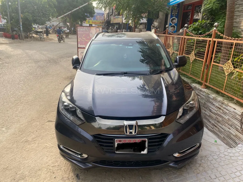 Honda Vezel 2016 for Sale in Karachi Image-1