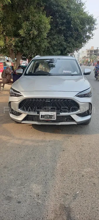 MG HS 2025 for Sale in Faisalabad Image-1