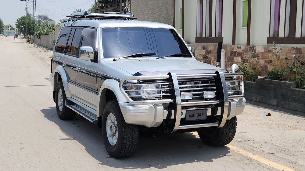 Mitsubishi Pajero 1995 for Sale in Islamabad Image-1