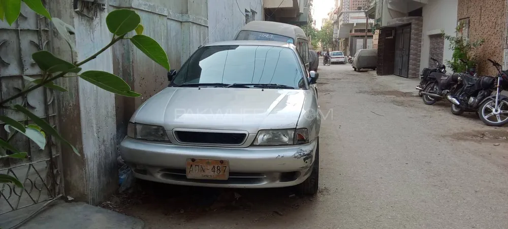 Suzuki Baleno 2001 for Sale in Karachi Image-1