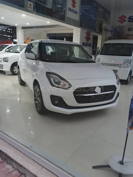Suzuki Swift 2025 for Sale in Lahore Image-1