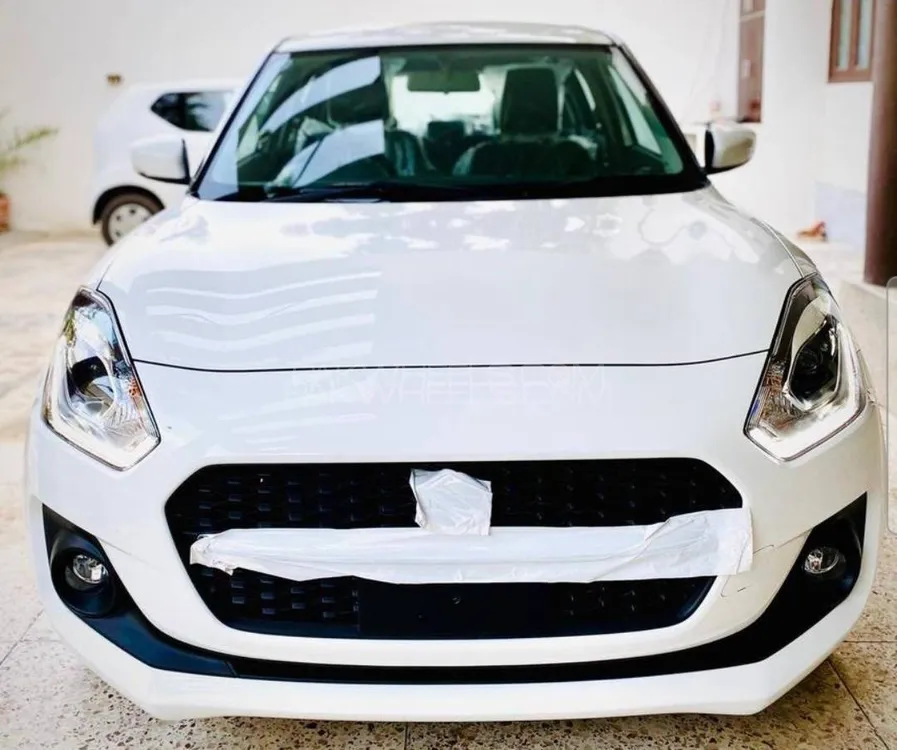 Suzuki Swift 2025 for Sale in Lahore Image-1