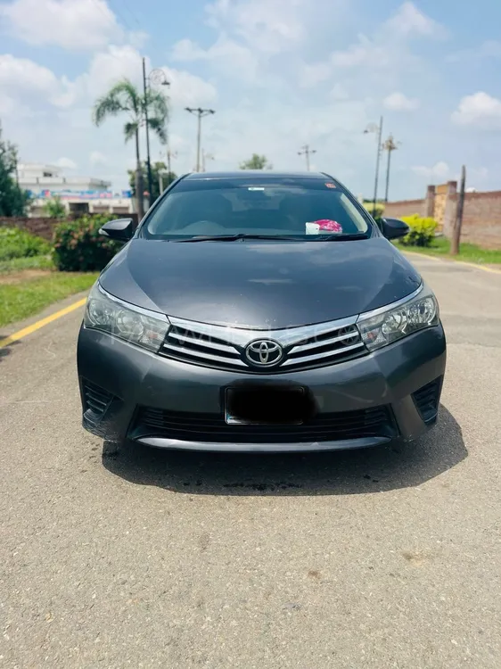 Toyota Corolla 2017 for Sale in Mandi bahauddin Image-1