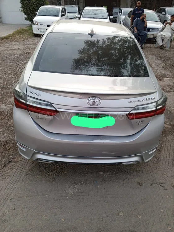 Toyota Corolla 2015 for Sale in Lahore Image-1