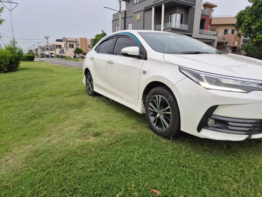 Toyota Corolla 2021 for Sale in Faisalabad Image-1