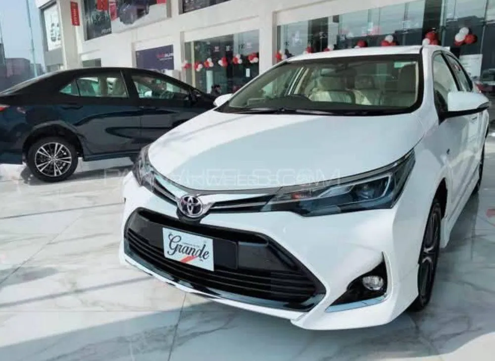 Toyota Corolla 2025 for Sale in Lahore Image-1