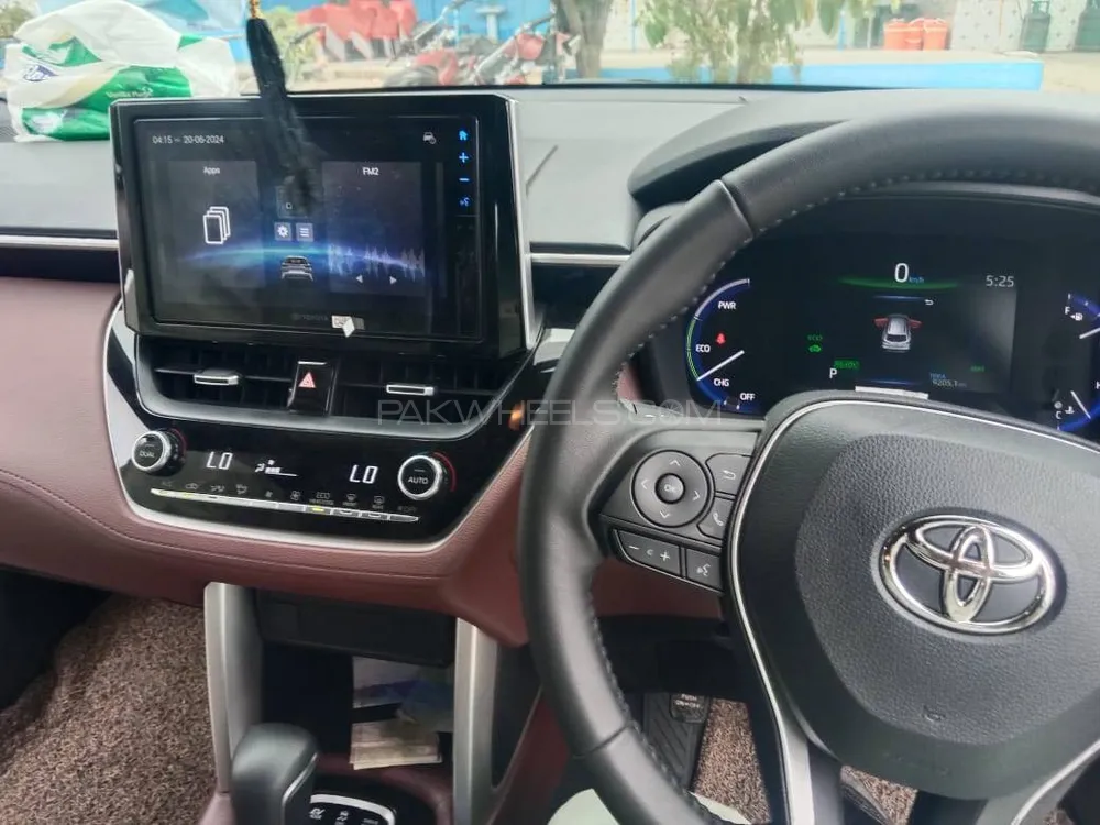 Toyota Corolla Cross 2024 for Sale in Rawalpindi Image-1