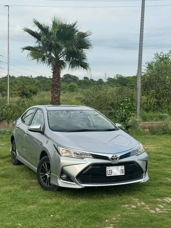 Toyota Corolla 2017 for Sale in Islamabad Image-1