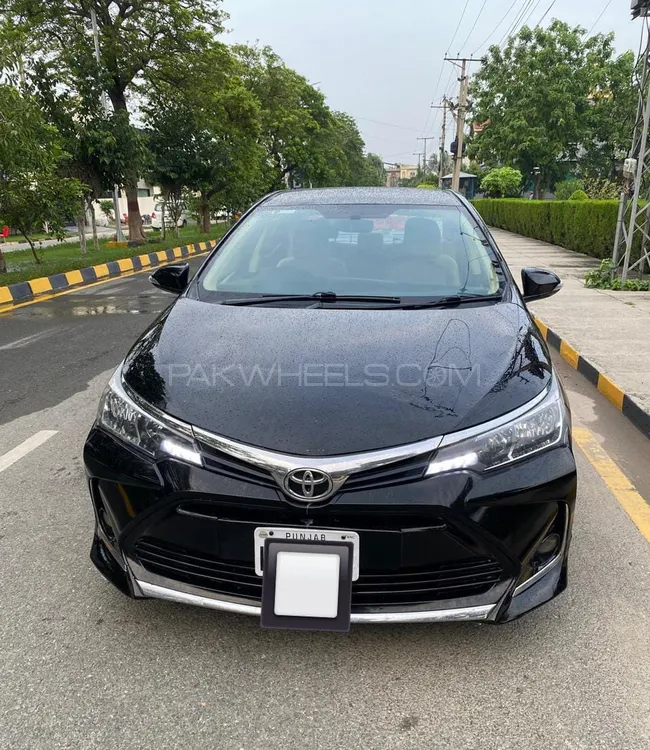 Toyota Corolla 2018 for Sale in Lahore Image-1