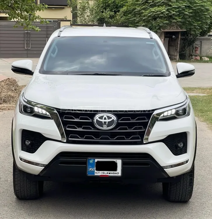 Toyota Fortuner 2021 for Sale in Lahore Image-1