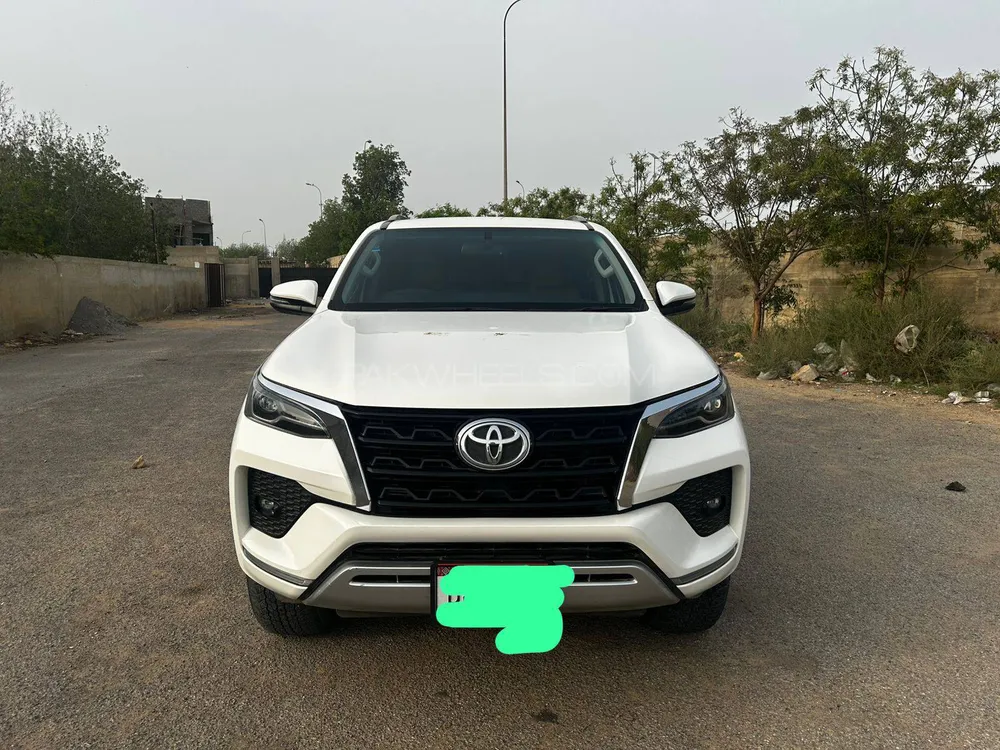 Toyota Fortuner 2021 for Sale in Karachi Image-1