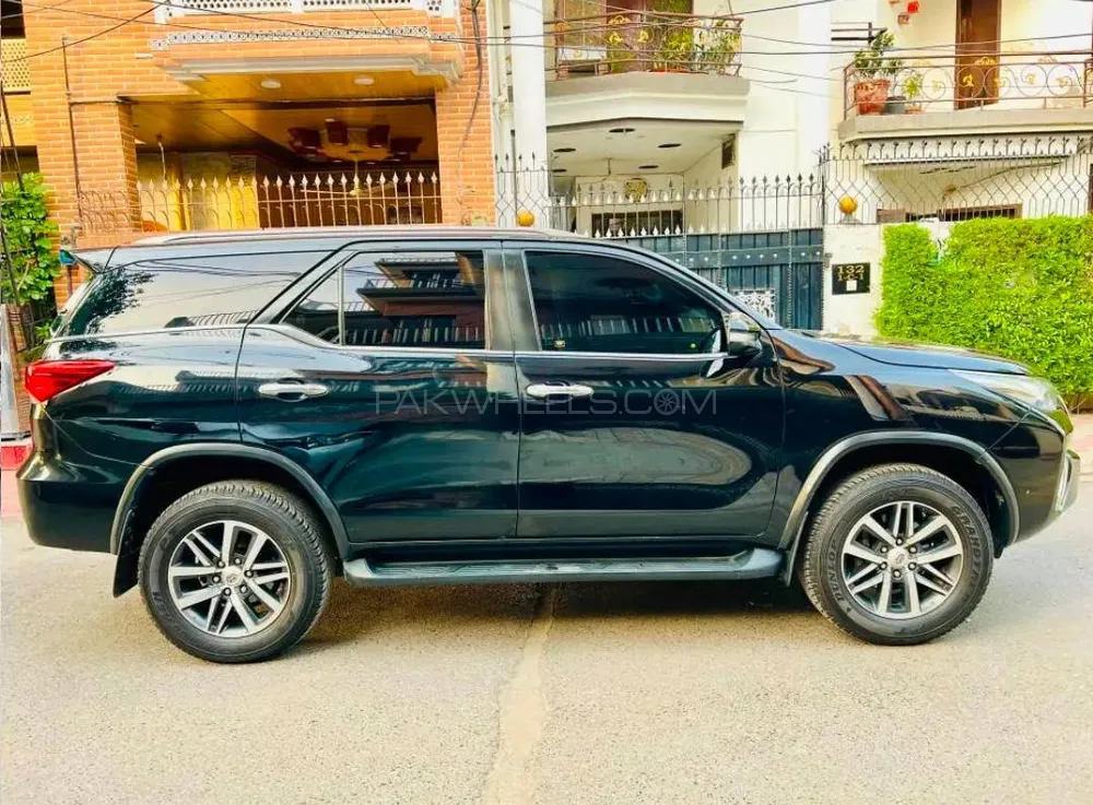 ٹویوٹا فورچیونر 2018 for Sale in اسلام آباد Image-1